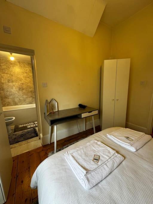 Apartamento Entire 1Bed Stratford Westfield Londres Exterior foto