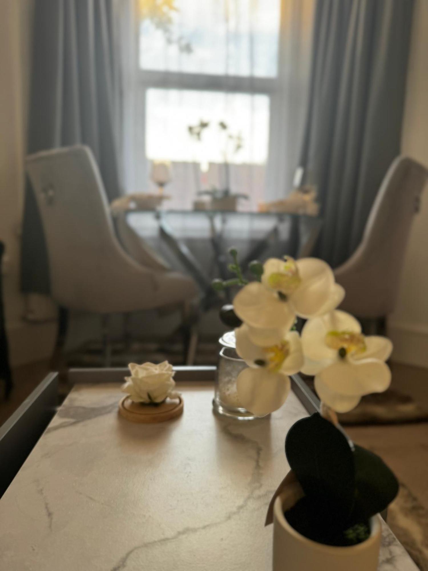 Apartamento Entire 1Bed Stratford Westfield Londres Exterior foto